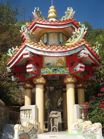 Khao Takiab Temple Hua Hin (Monkey Mountain)